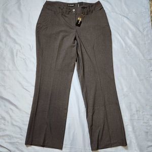 NWT Lane Bryant Plus Size 14 Classic Trouser Pants Gray Nipped at Knee Wider Leg